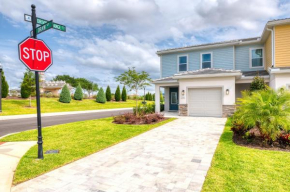 Charming 3 Bedroom Townhouse with Patio - 7900DS